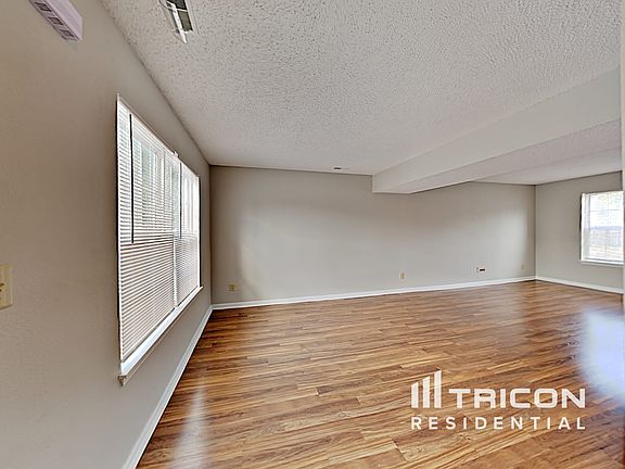 2nd image of 6559 Townsend Way