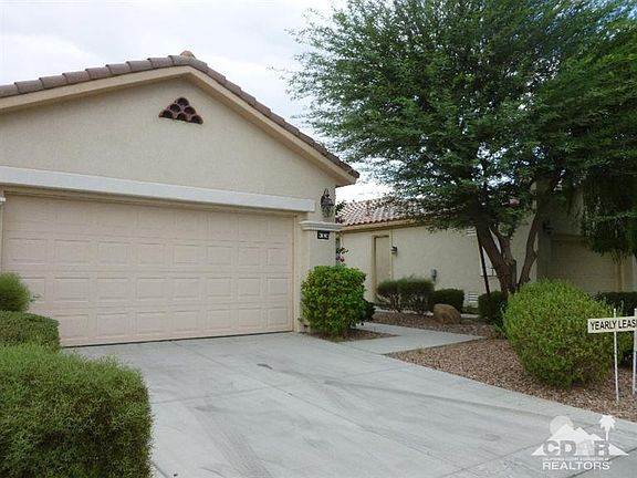 4th image of 80606 Avenida Camarillo