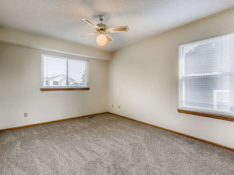 9151 Kenwood Ct — Photo 12