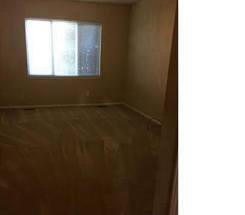 4th image of 22675 Trillium Dr