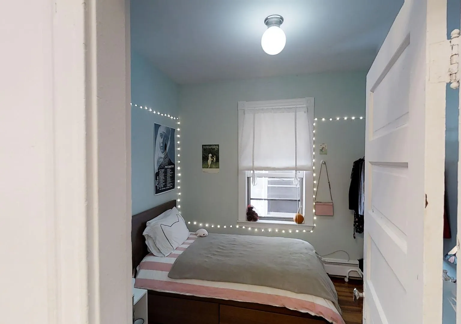 Updated 3BR in Cambridge | Granite Counters | Stainless Steel | Pets Negotiable | 9/1 — Photo 4