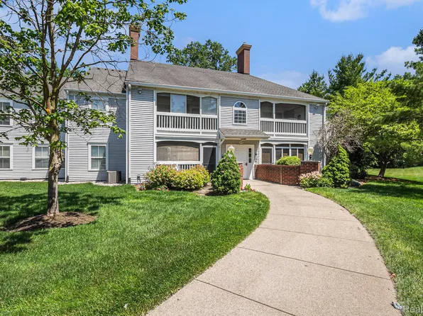 618 Curzon Ct APT 103, Howell, MI 48843
