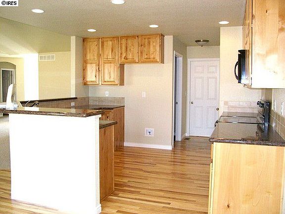 2nd image of 9038 Trailhead Ln