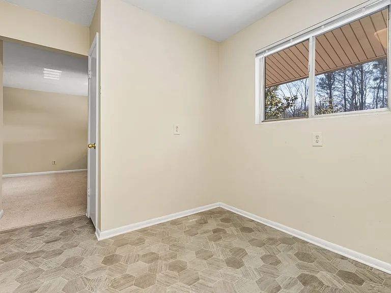 6 Shepherd Ln #D — Photo 7