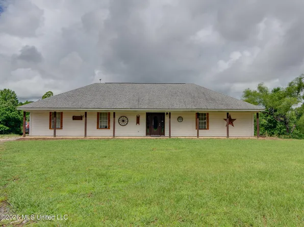 5969 Sycamore Dr, Hernando, MS 38632