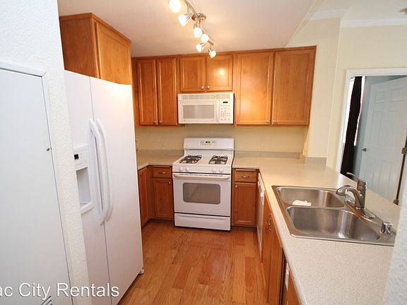 5th image of 5201 Laguna Oaks Dr Unit 67