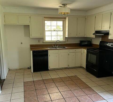 4th image of 202 Pelican Ln