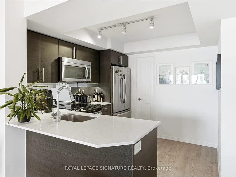 125 Western Battery Rd #1516 — Photo 8