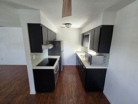 4th image of 607 Woodlawn Blvd Unit 607
