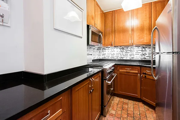 Sold by Samuel Realty Group LLC | media 14