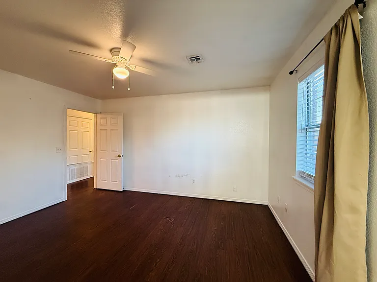 10 Holly Dr #B — Photo 16
