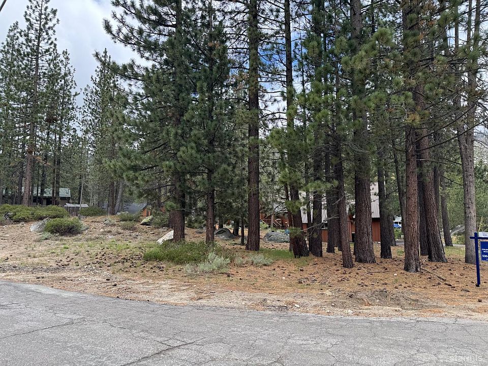 1st image of 2900 Santa Claus Dr