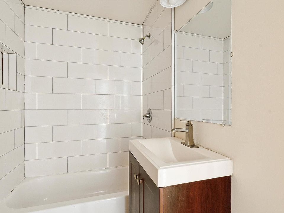 1st image of 1521 N 16th St APT 12