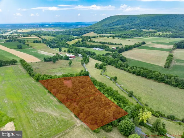 950 Linden Hall Rd, Boalsburg, PA 16827