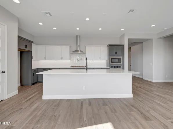 2841 E PICUAL Avenue, San Tan Valley, AZ 85140