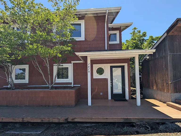 2474 Willamette Aly — Photo 2