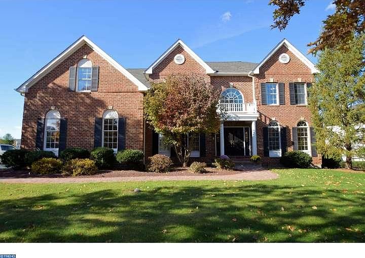 1st image of 40 Addis Dr