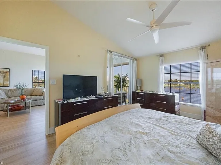 4130 Bayhead Dr #301 — Photo 14