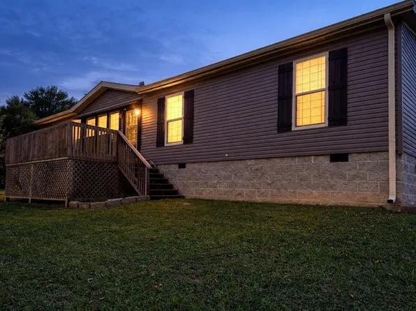 137 Hawkins Rd, Westmoreland, TN 37186