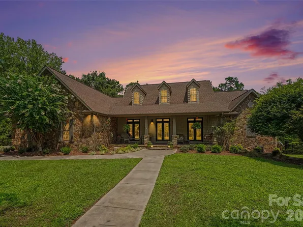 507 Crown Ct, Richburg, SC 29729