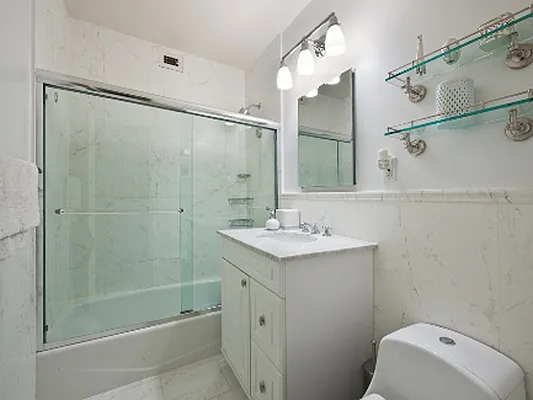 Rented by Sotheby's International Realty | media 13
