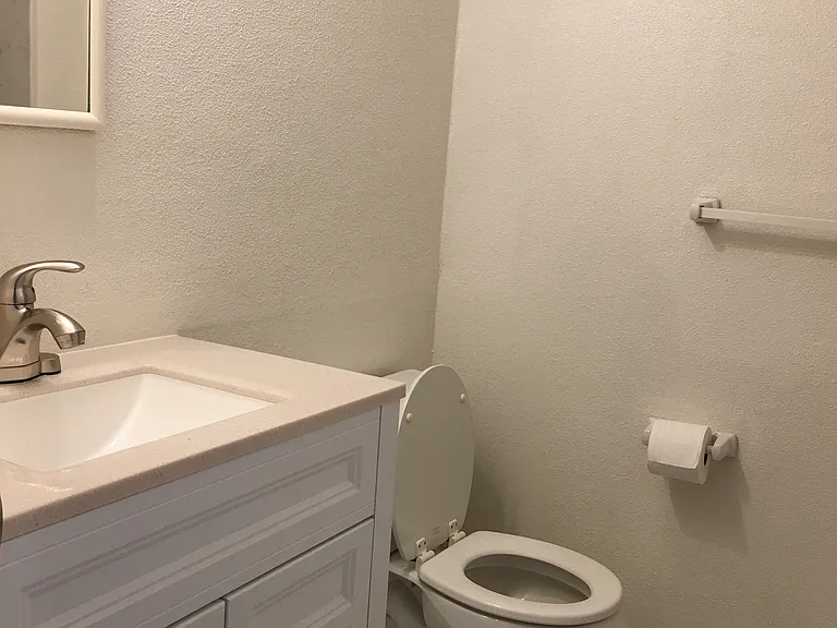 481 Gemma Dr — Photo 15