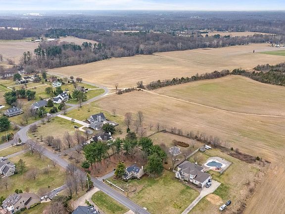 2nd image of 138 Bishop Rd