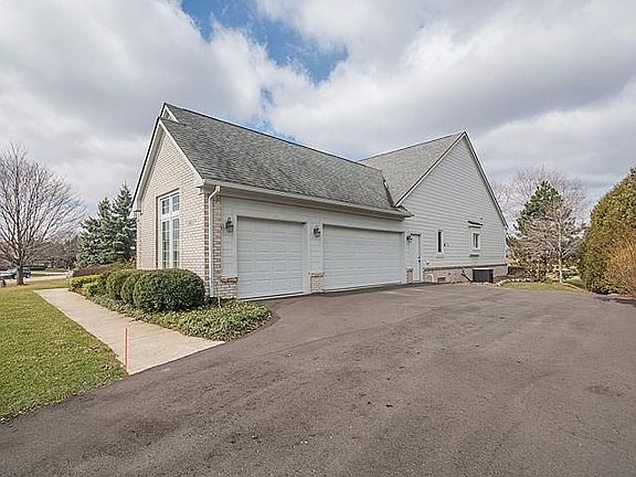 4th image of 661 Dornoch Dr