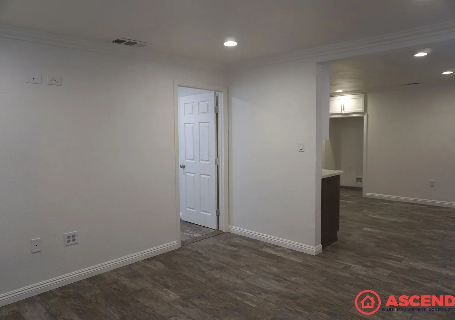 610 Belle Avenue — Photo 2