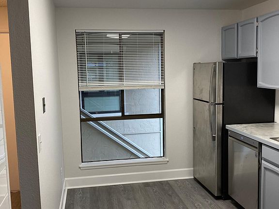5th image of 10315 NE 16th St APT J3