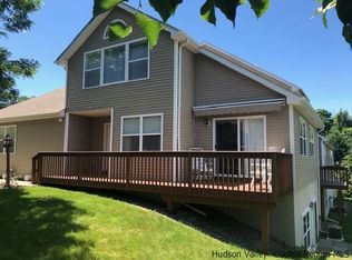 70 Twin Ponds Dr, Kingston, NY