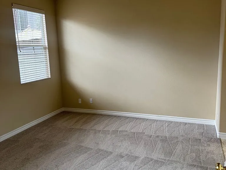 170 Trofello Ln — Photo 42