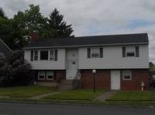 1 Westbrook Rd, Newburgh, NY 12550