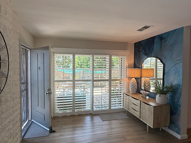 3835 Camino Lindo — Photo 2