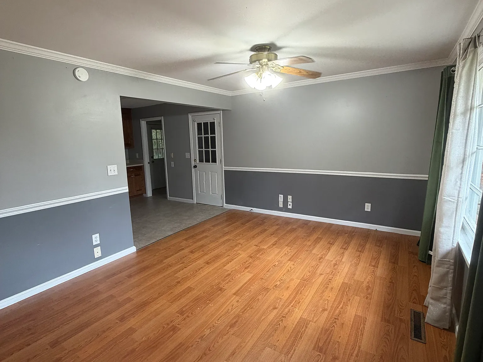 3 bed, 1022 sqft, $1,500 — Photo 2