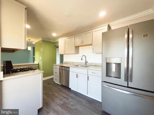 3327 Huntley Square Dr #B, Temple Hills, MD 20748