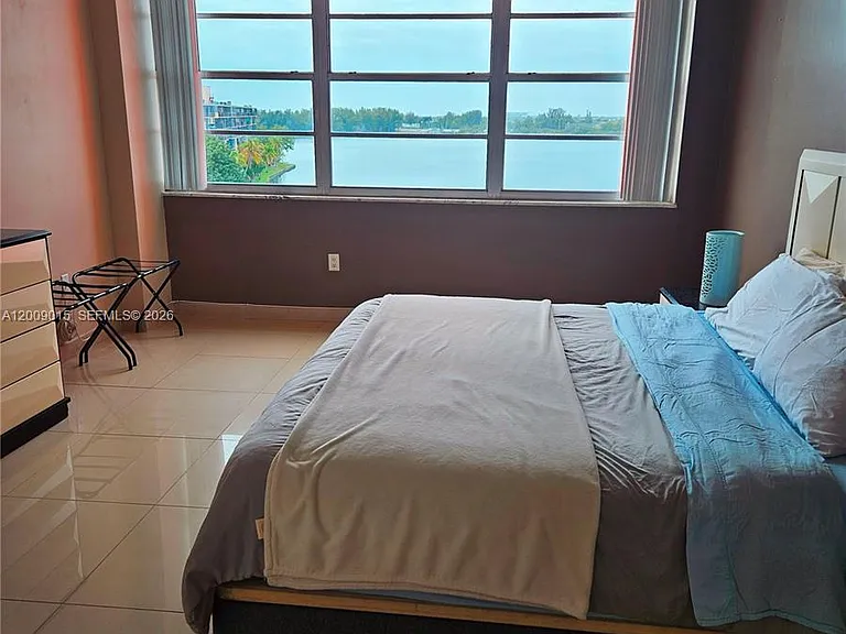 1301 NE Miami Gardens Dr #726W — Photo 10