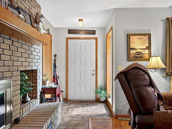4th image of 23 Hurlford Ln