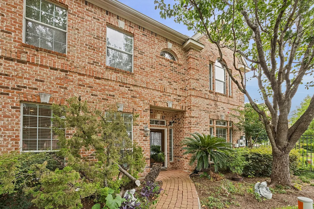 Building Photo - 13507 Brookbluff Ln