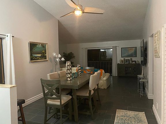 4th image of 3216 S Lakeview Cir APT 202