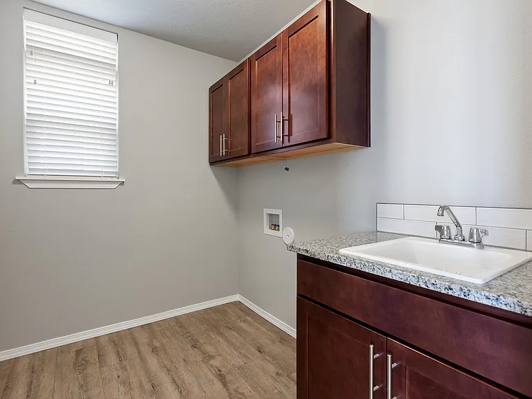 SingleFamilyHome.Residences.Mountaineer.8