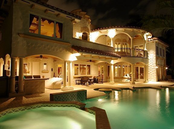 4th image of 60 Royal Palm Dr