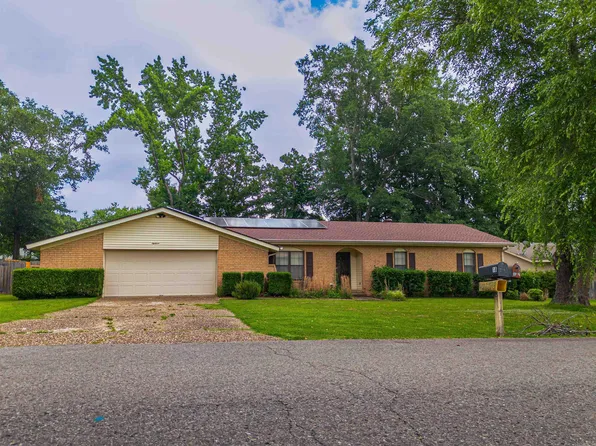18 Pinewood Dr, Cabot, AR 72023