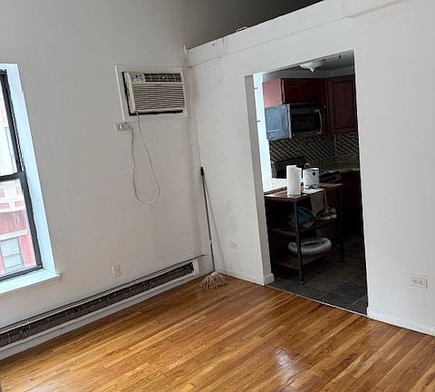 2nd image of 234 Hudson St #2
