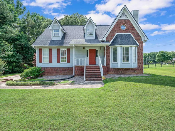 3022 Lee Ann Dr, Bessemer, AL 35023