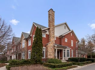 4225 Linden Tree Ln, Glenview, IL 60026