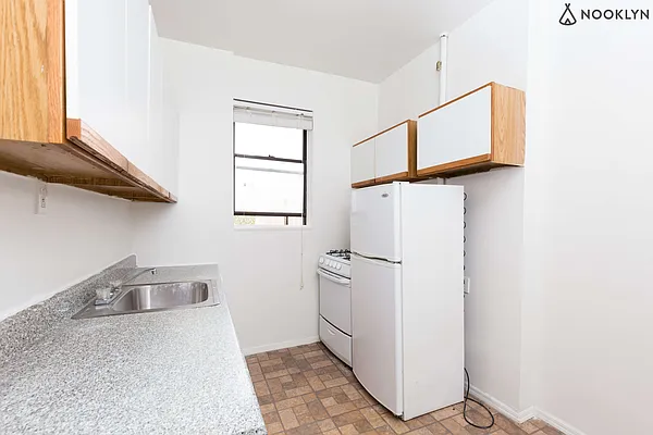 Rented by Nooklyn NYC LLC | media 74
