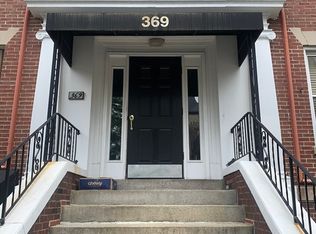369 Tappan St APT 19, Brookline, MA 02445
