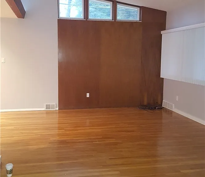1236 Wightman St — Photo 7