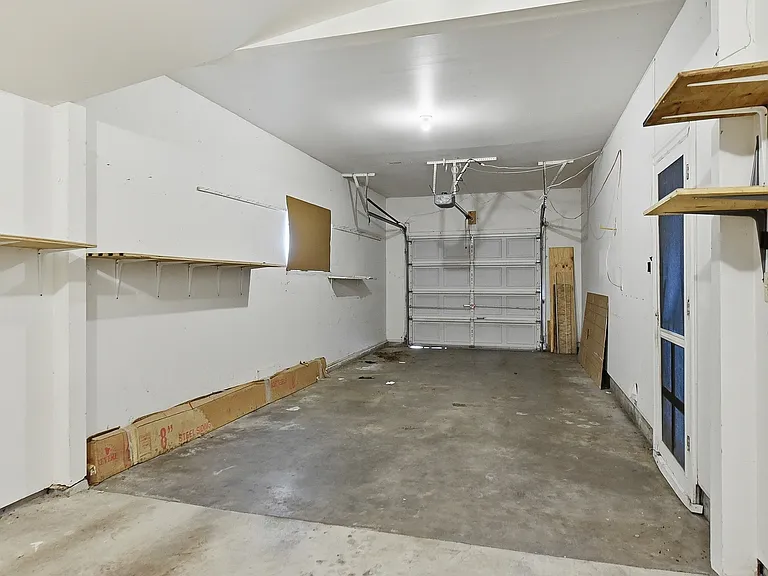 3202 Calhoun St — Photo 29
